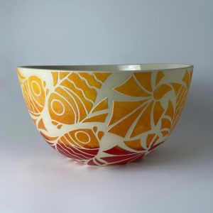 A U-shaped bowl  finished with an ombré effect