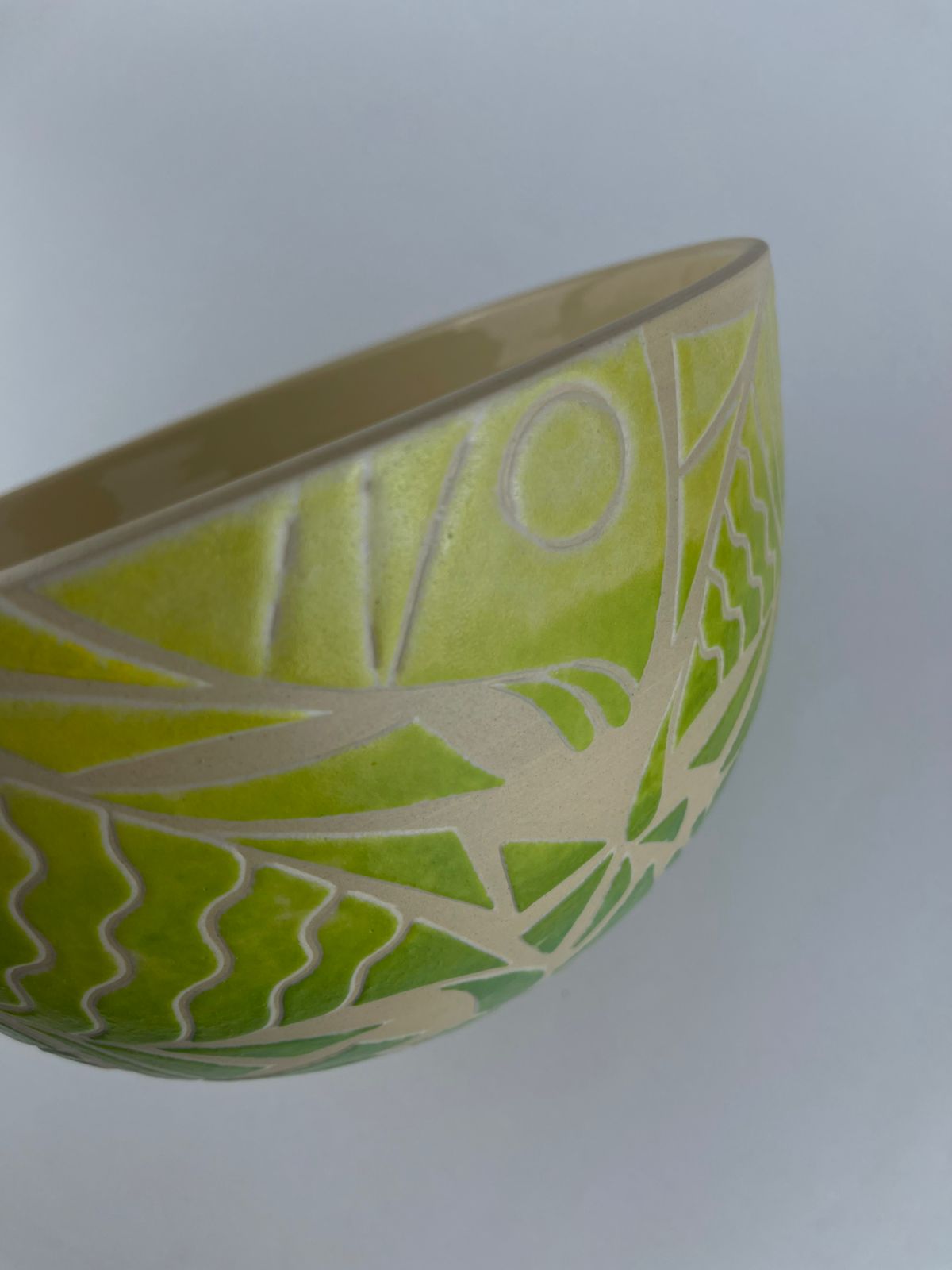 U-shaped Bowl - Image 4
