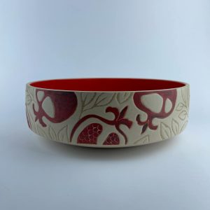 An edged bowl
